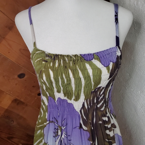 Hawaiian Print Stretch Dress - Picture 7 of 11